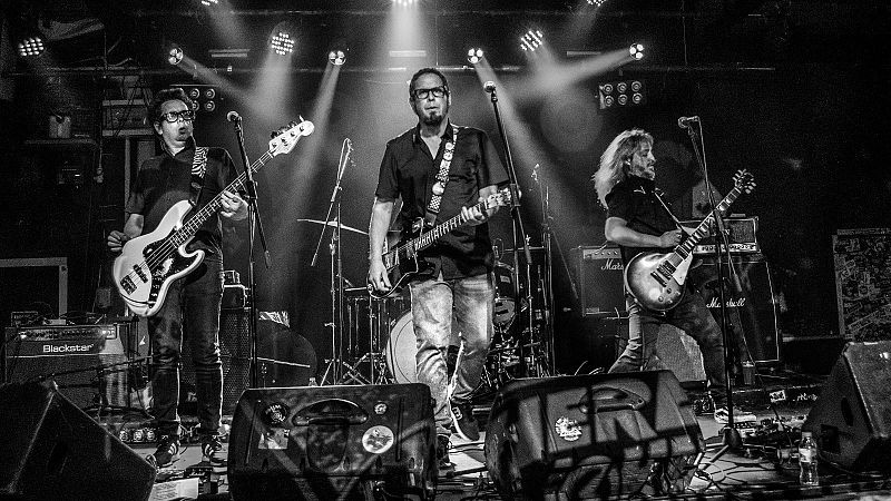 El pinchazo en Radio 5 - El Señor Que Te Molesta - 24/04/25 - Escuchar ahora