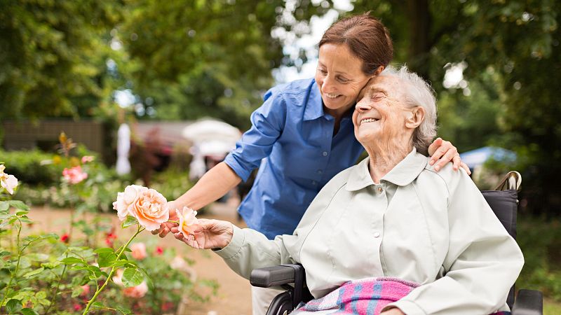 Cuaderno mayor - Evolución de los cuidados en nuestro país - 27/04/25 - Escuchar ahora