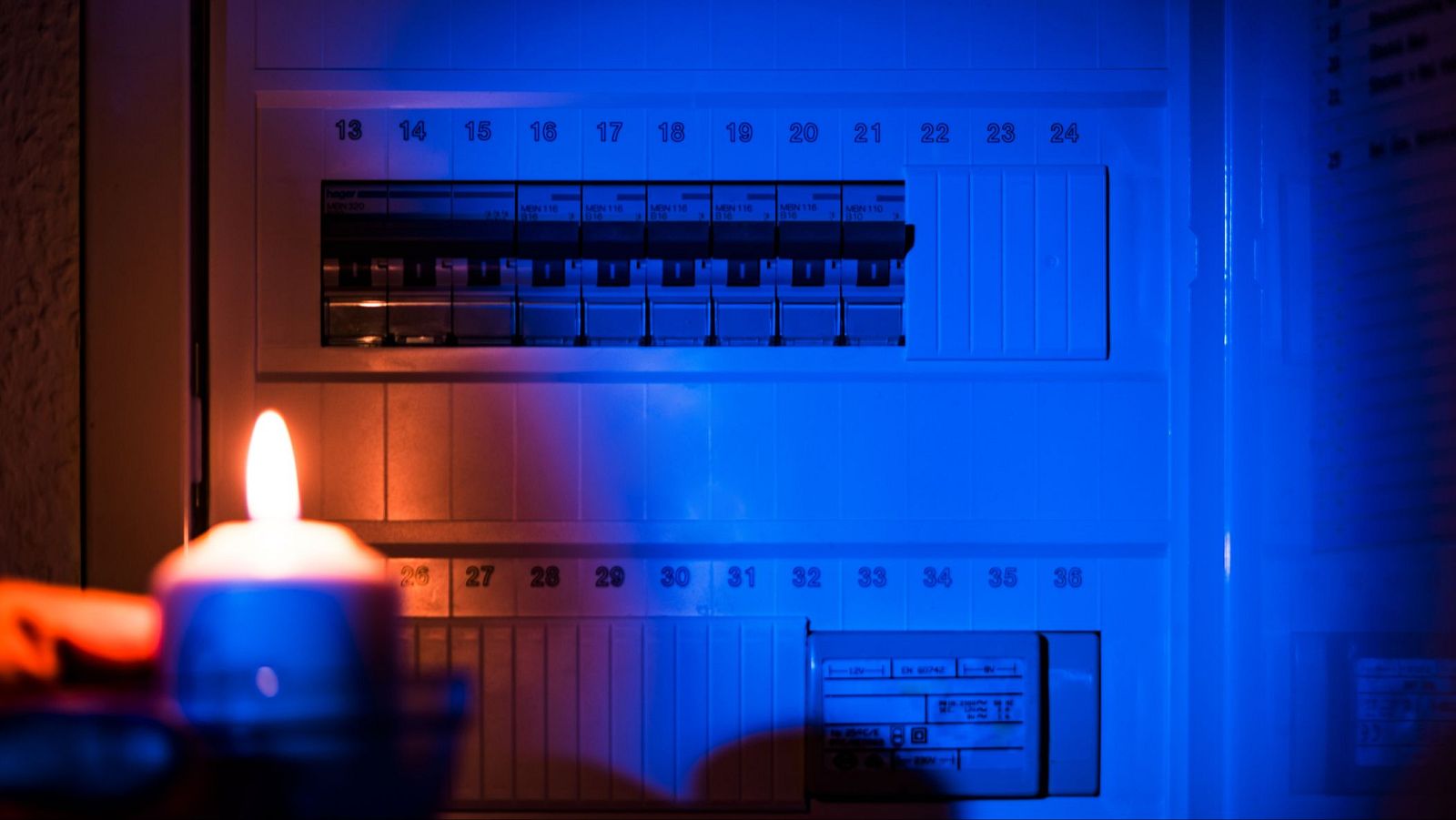 El apagón masivo ha provocado la pérdida de las comunicaciones - Escuchar ahora