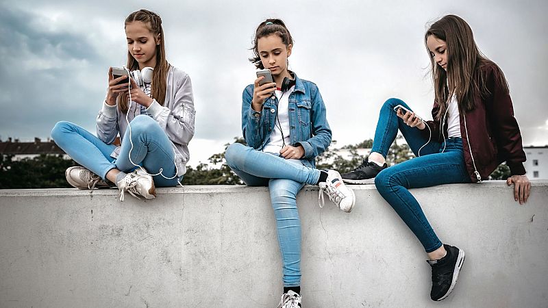 Economía de bolsillo - Adolescentes y dinero. Conversaciones sin tabús - 04/05/25 - escuchar ahora