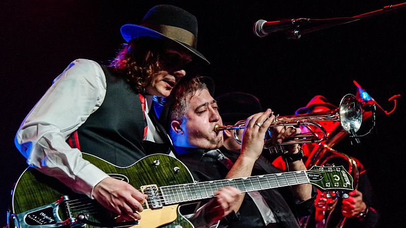 Adrian Raso & Fanfare Ciocărlia