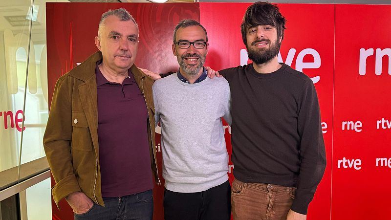Las Mañanas de RNE - Mamen Asencio - Manuel Vilas, David Uclés y Jorge Corrales, en 'Las mañanas' - Escuchar ahora
