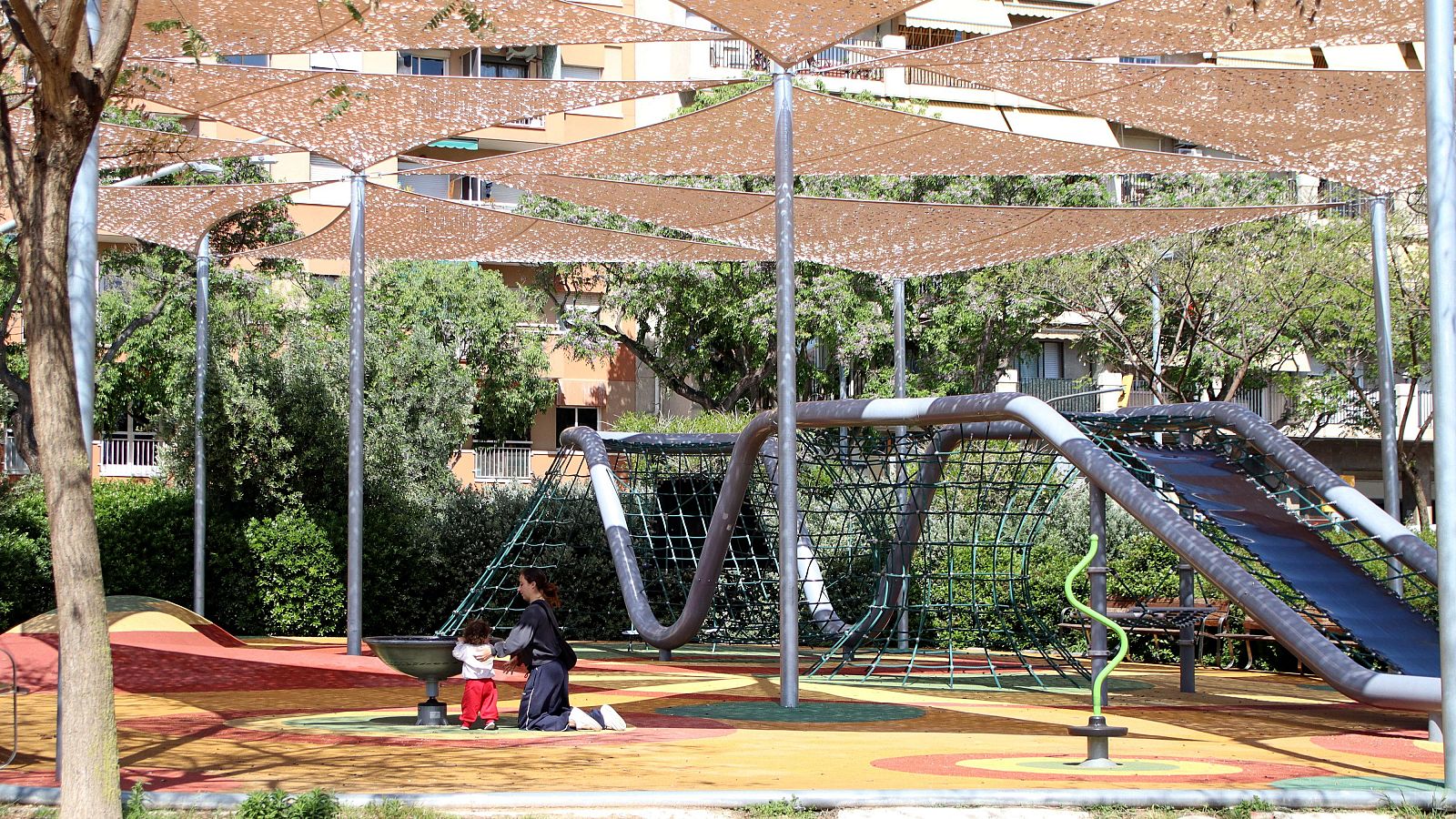 Barcelona crearà 194 ombres en parcs, places i àrees de joc | Maite Boada