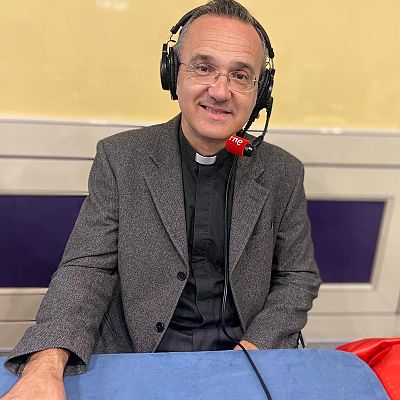 Diego Alonso Lasheras, profesor de la Universidad Pontificia de Comillas: \"El centro de gravedad de la Iglesia católica se lleva desplazando fuera de Europa unos cuantos decenios\" - Escuchar ahora