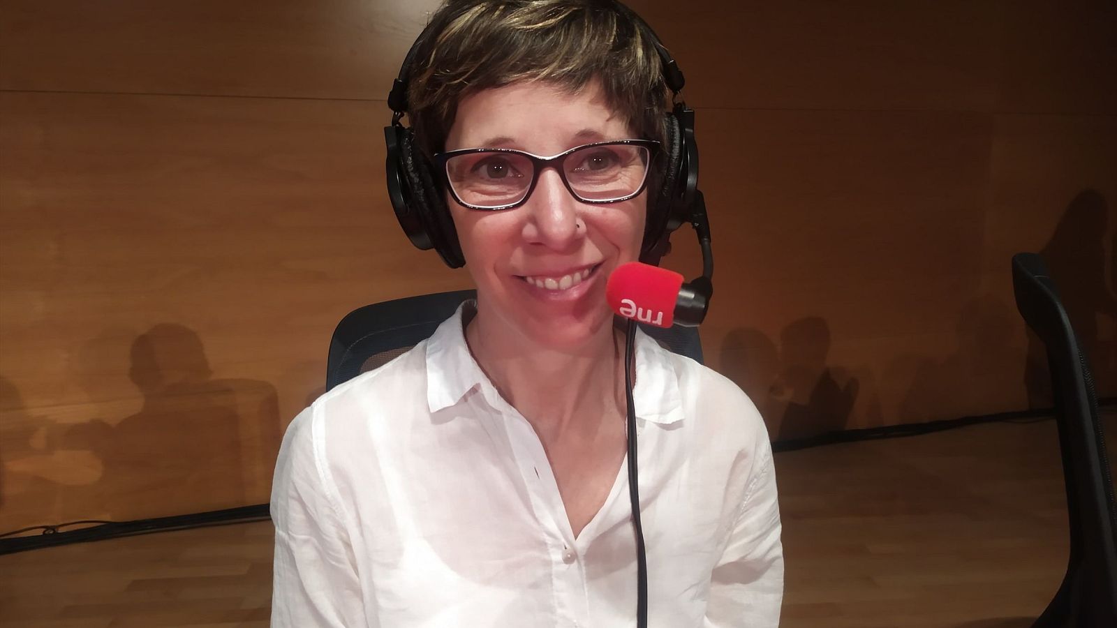 No es un día cualquiera - Elena Gómez- Díaz: Investigación en Parasitología y Biomedicina del CSIC - Escuchar ahora