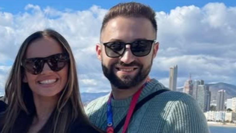 Entrevista a Jesús Sáez, peluquero de Melody - Escuchar ahora