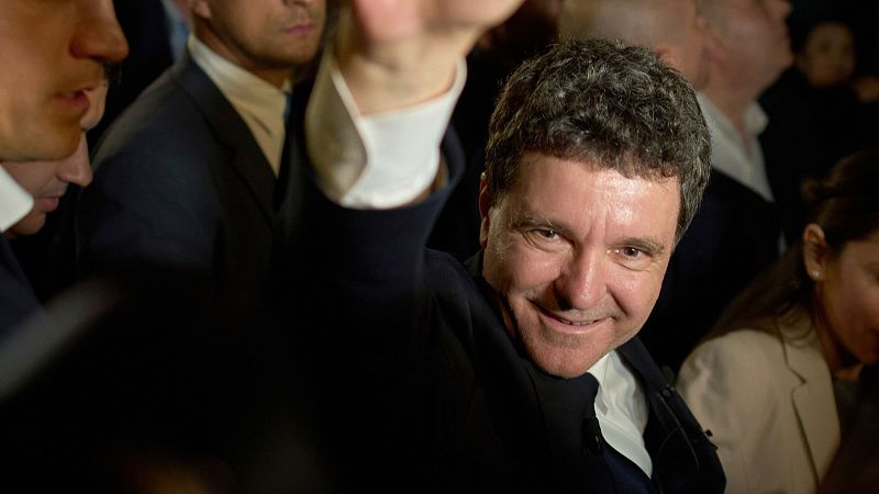 Cinco Continentes - Rumanía da su confianza al centrista y proeuropeo Nicusor Dan