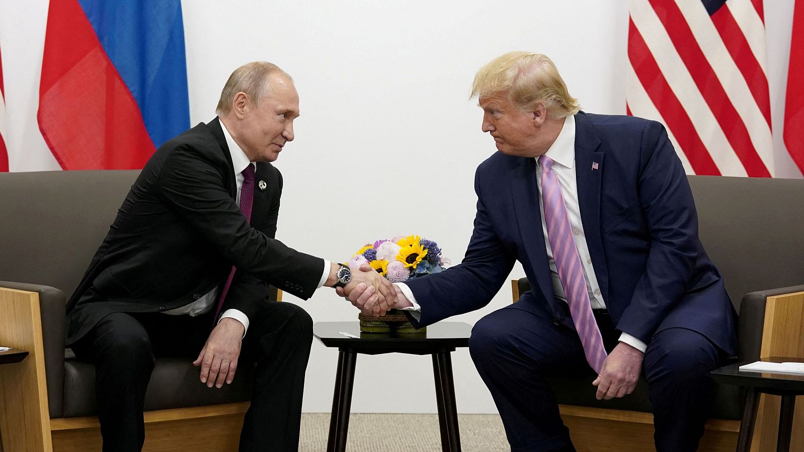 "Zelenski y Putin están muy atrincherados en sus posiciones para hacer concesiones" - Escucha ahora