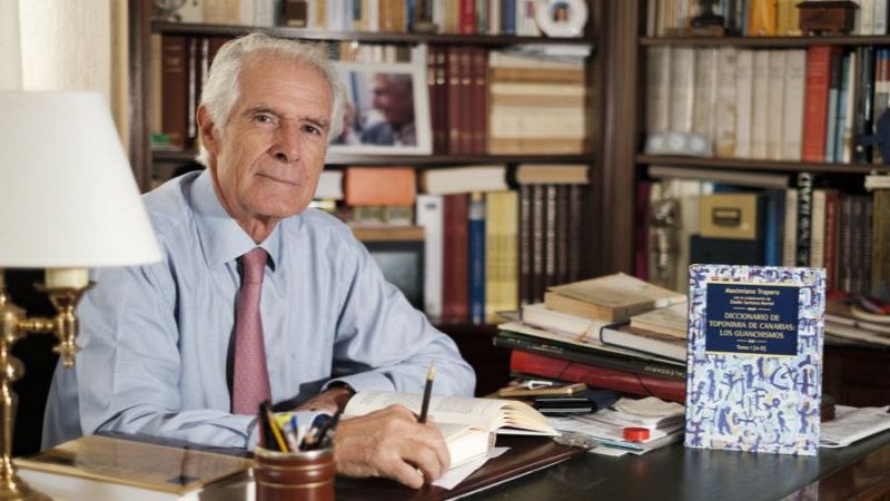 Maximiano Trapero nos presenta los 10 volúmenes de su Diccionario de Toponimia de Canarias - Escuchar ahora