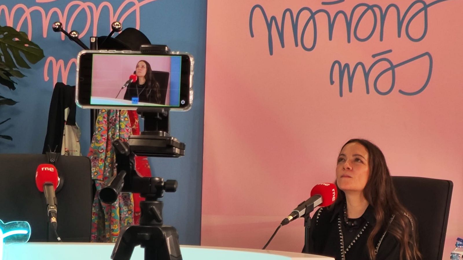 Mañana más - Natalia Lafourcade y su 'Cancionera' - Escuchar ahora