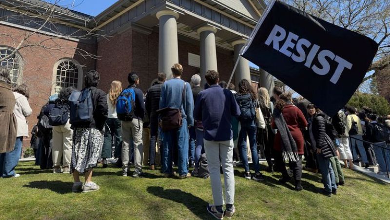 Trump, Harvard i els aranzels a la Unió Europea - De nit | Escoltar