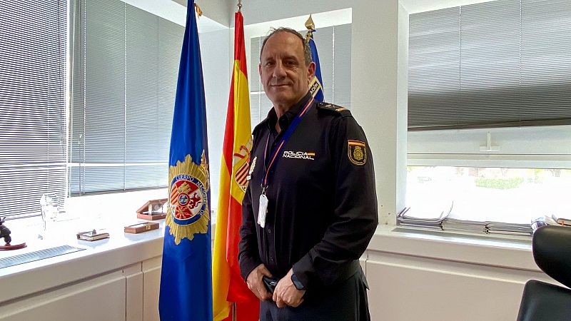 Al margen de la ley - Francisco Herrero: "El DNI digital complementa al físico" - Escuchar ahora