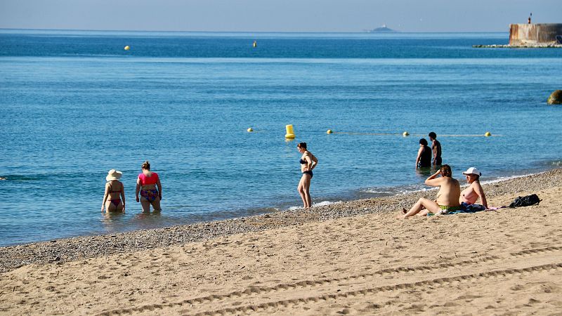 La platja del Litoral reobre quatre anys després