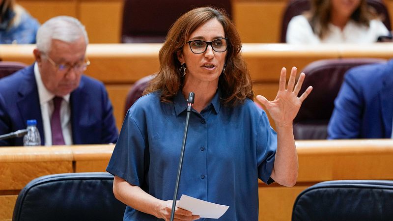 Mónica García, ministra de Sanidad: "Muchos fumadores están de acuerdo con que haya más espacios libres de humo, es un reclamo social" - Escuchar ahora