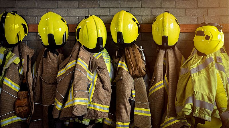 Bomberas: muchas piedras en el camino. En Madrid, el número de mujeres que hay en este cuerpo no llega al 1%