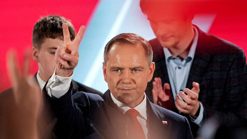 Cinco Continentes - Polonia entra en la incertidumbre política - Escuchar ahora