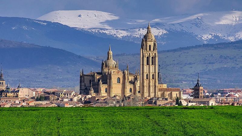 Sinfonía de la mañana - Segovia, 500 años de la catedral - 04/06/25 - escuchar ahora