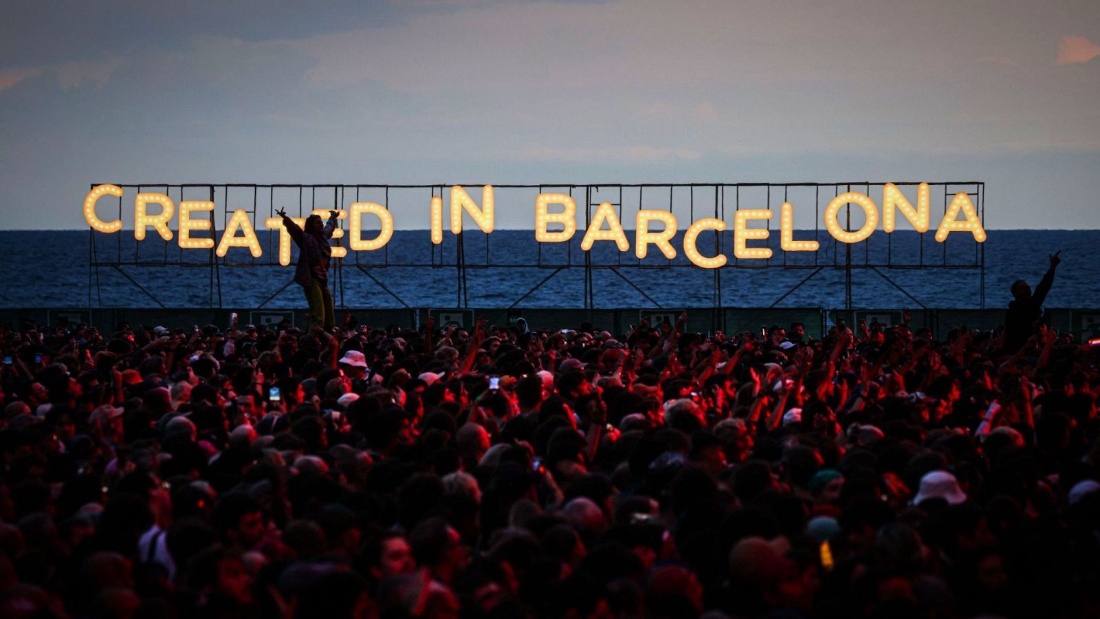 Primavera Sound 2025 arrenca amb una jornada gratuïta al Fòrum | Montse Soto