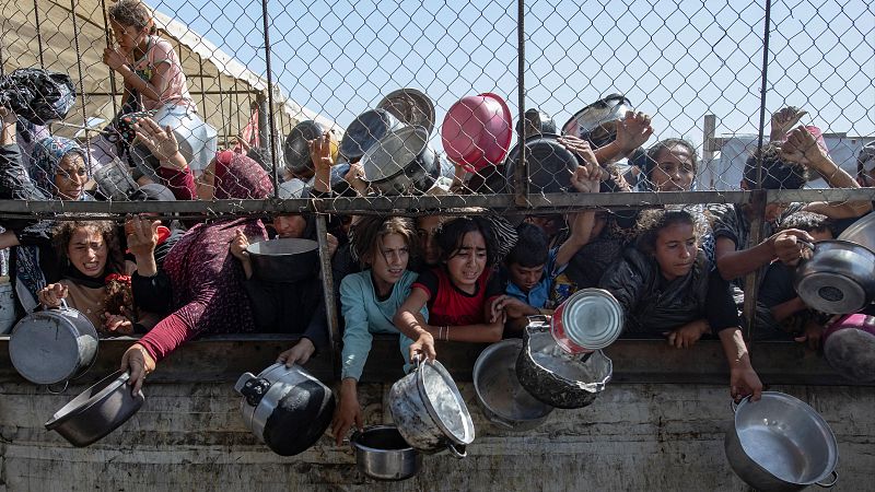 Crónica internacional - La fundación privada estadounidense que controla los puntos de distribución de ayuda en Gaza, anuncia que hoy permanecerán cerrados