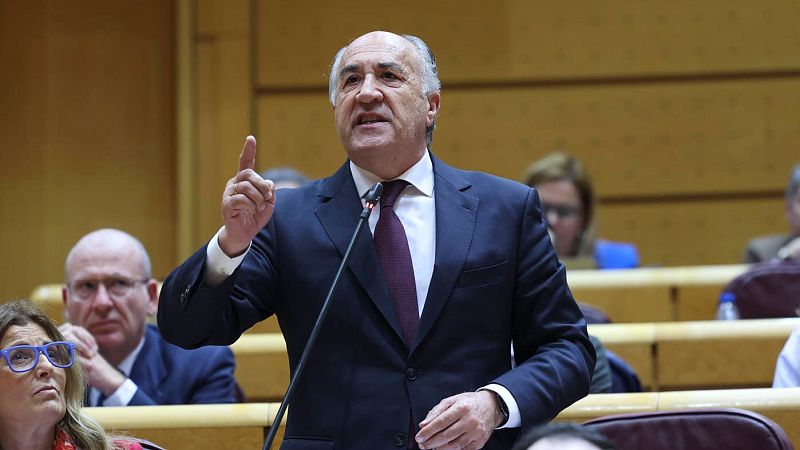 Landaluce, alcalde de Algeciras: "Tenemos que saber si estos acuerdos no van a traer perjuicio el día de mañana"