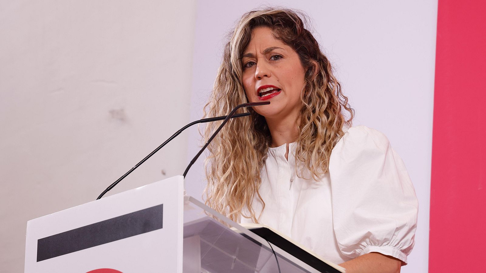 Lara Hernández, coordinadora de Sumar: "Nuestra línea roja es que el acuerdo de Gobierno se cumpla" - Escuchar ahora