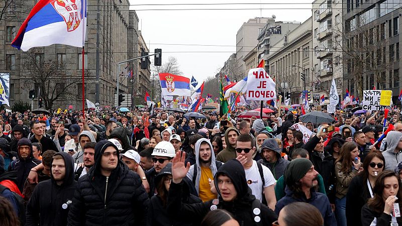 Protestas en Serbia:los estudiantes mantienen el pulso al presidente Vučić -  Escuchar ahora