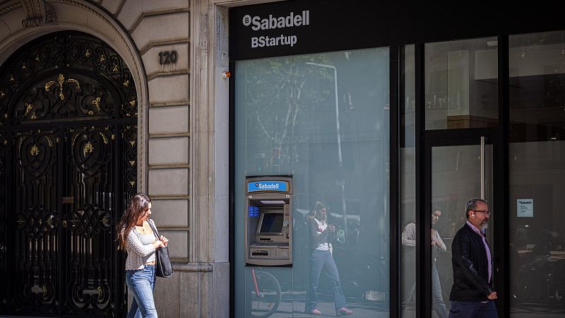 Rebuig frontal de la Generalitat i de les patronals catalanes a l'OPA al Sabadell