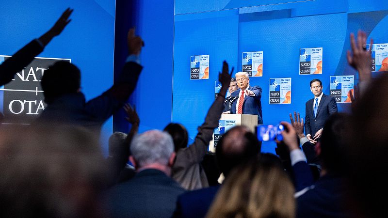 Cinco continentes - Pedro Sánchez, nuevo enemigo de Donald Trump - Escuchar ahora