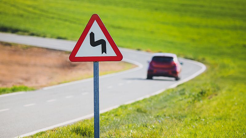 Puerta al presente - Señales de tráfico, un cambio histórico - 30/06/25 - Escuchar ahora