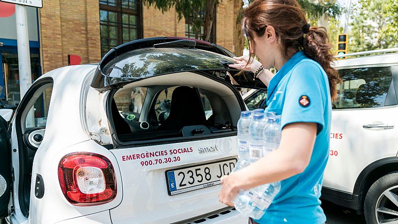 Barcelona activa un operatiu per atendre persones sense sostre | Maite Boada