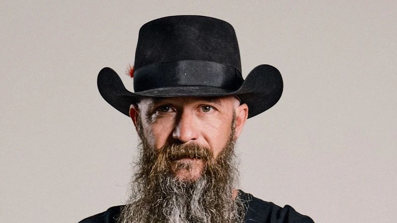 Sin rodeos - El tejano Cody Jinks inicia la segunda parte de su carrera con ‘In My Blood’ - 04/07/25 - Escuchar ahora