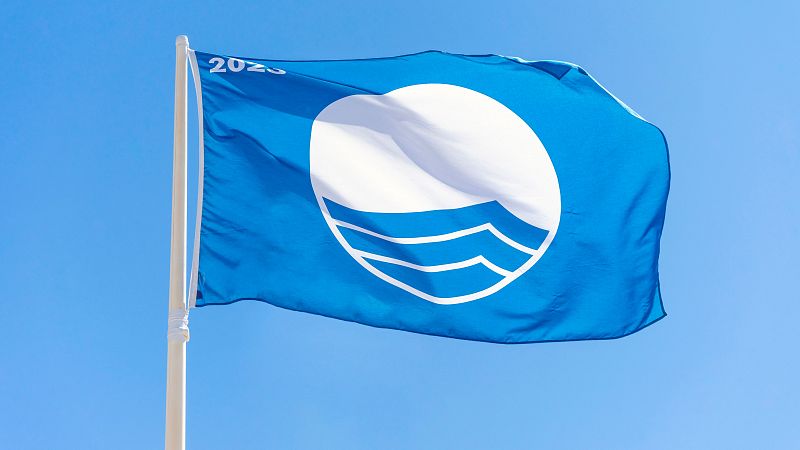 España, primer país del mundo en banderas azules para playas
