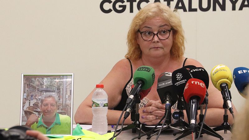 La família d'una treballadora morta vol denunciar l'Ajuntament | Escoltar