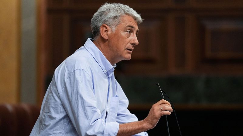 Oskar Matute (EH Bildu), sobre las medidas anticorrupción de Sánchez: "Son bienintencionadas, queda por ver si son eficaces"-Escuchar ahora