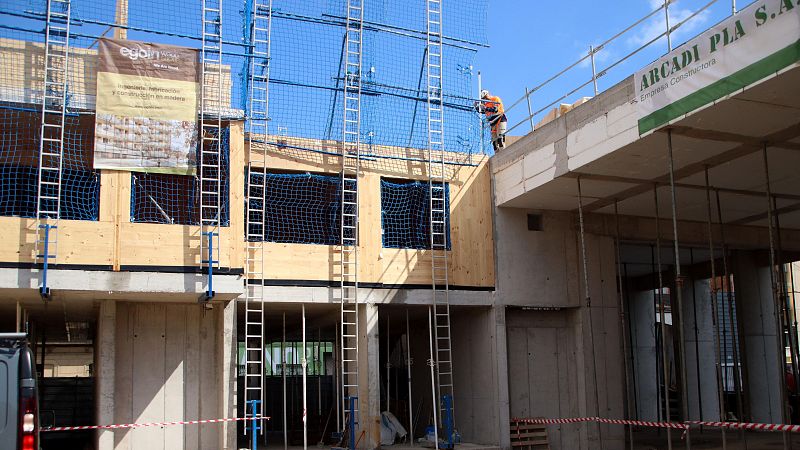 L'AMB preveu 3.000 pisos protegits més i la rehabilitació de 450.000 edificis