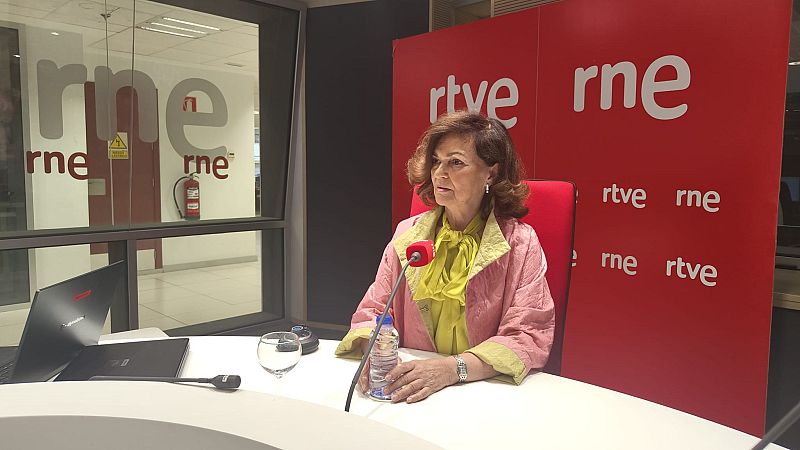 Carmen Calvo, presidenta del Consejo de Estado, sobre Torre Pacheco: "Quién esté en esto se tiene que encontrar con delitos gravísimos. No te sale gratis insultar, acosar y actuar en materia de protección de derechos" - Escuchar ahora