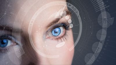 Llegan las lentillas de visión nocturna