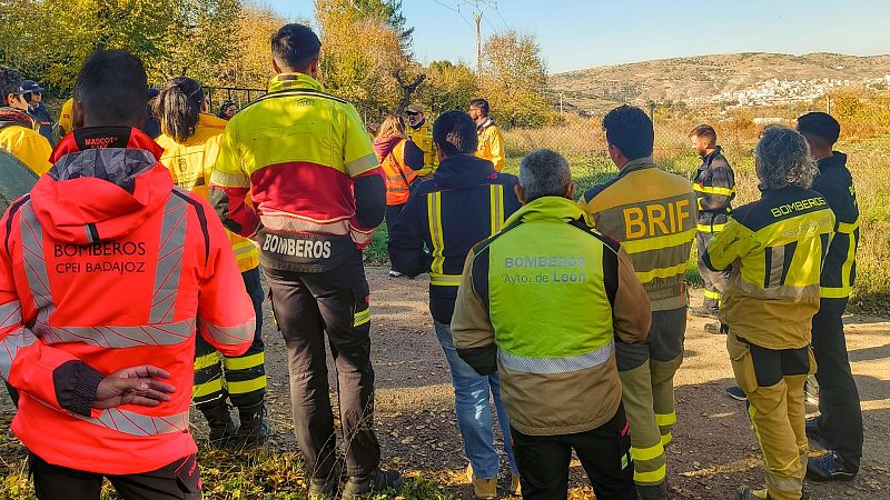 Simulacros en zonas críticas: Servicios de emergencia ante incendios en la interfaz urbano-forestal - Más cerca | Escuchar