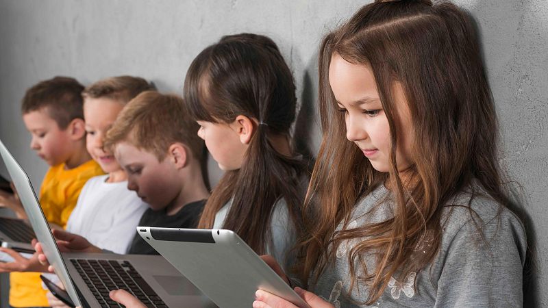 Protegemos tu privacidad - Información sobre el consentimiento para tratar datos personales de los menores de edad - 18/07/25 - Escuchar ahora