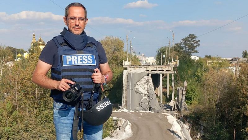 Cinco continentes - 'Los desastres de la guerra', en la mirada de Alberto Rojas - Escuchar ahora