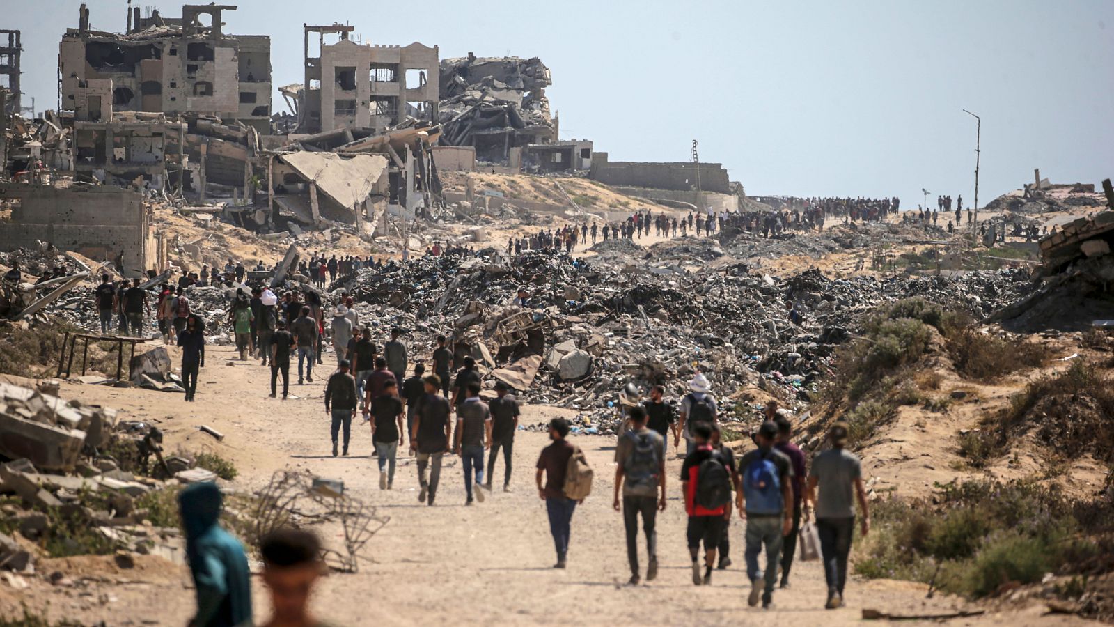 Aitor Zabalgogeazkoa (MSF) denuncia las "masacres" en los repartos de comida en Gaza: "Más de 900 muertos y 6.000 heridos"-Escuchar ahora