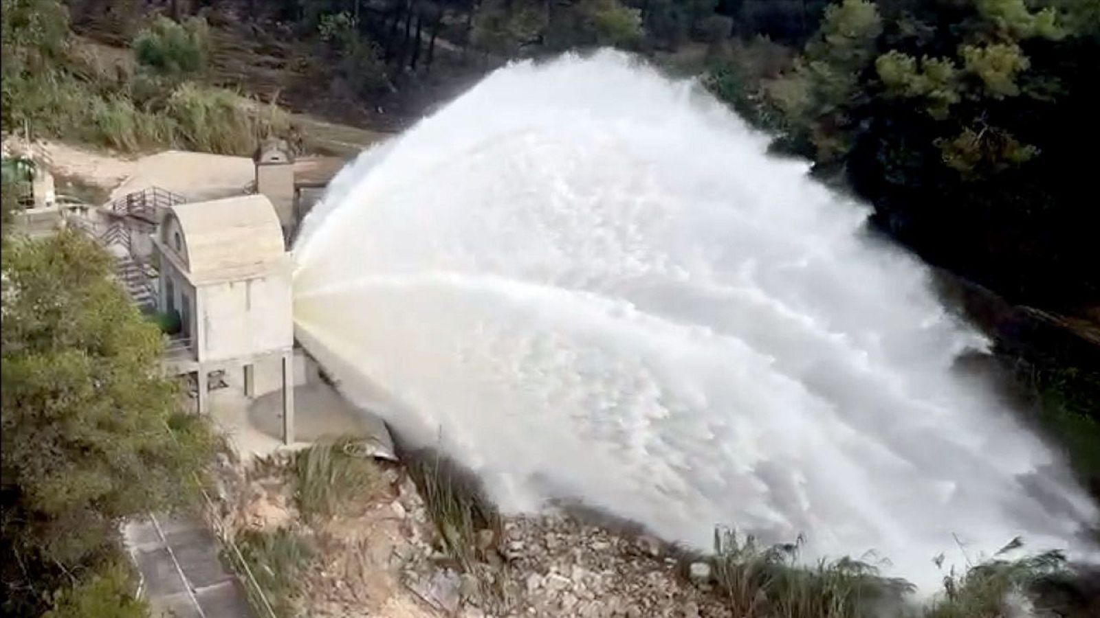 Desembassen el pantà de Foix per evitar noves inundacions