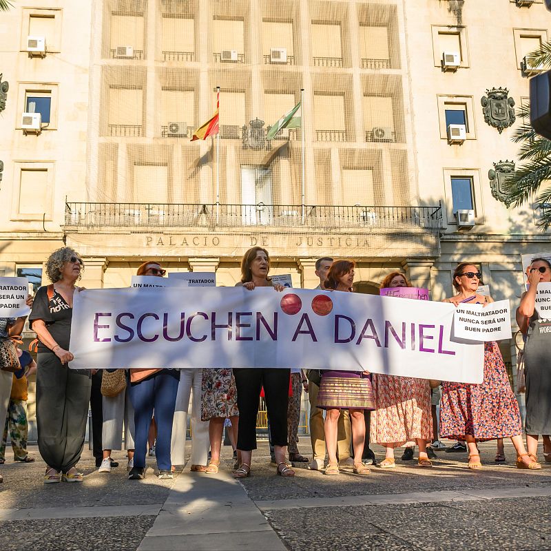 Caso Juana Rivas: "Parece que la perspectiva de infancia no se ha aplicado y la perspectiva de género, por supuesto, tampoco" - Escuchar ahora