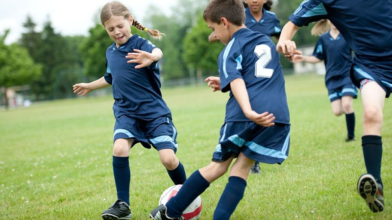 Fin de mes - Alivio fiscal para el deporte base - Escuchar ahora