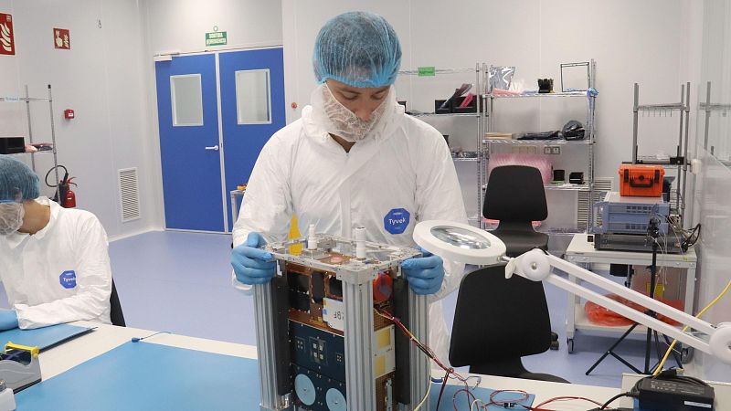 Catalunya impulsa un nanosatèl·lit 6G amb tecnologia 100% catalana