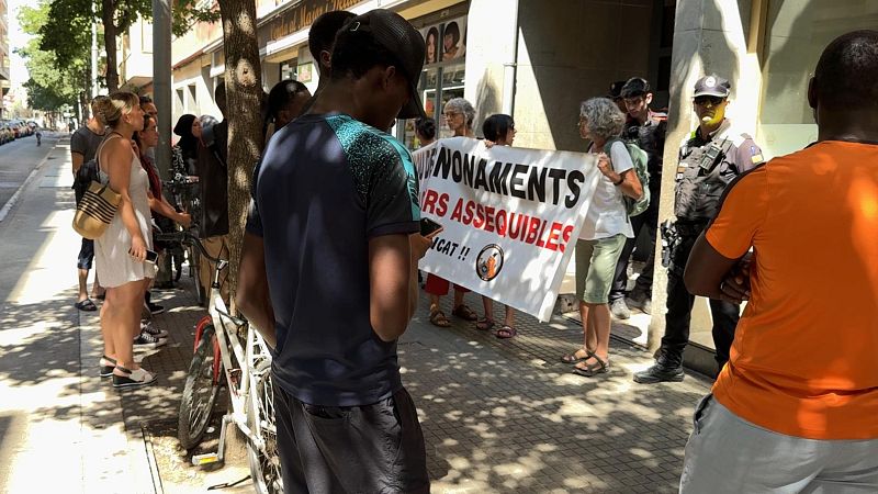 Les entitats socials exigeixen que ex compleixi la llei contra els desnonaments aprovada fa 10 anys