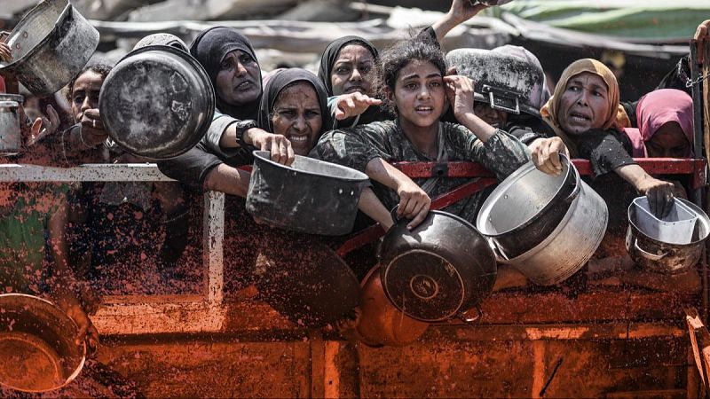 Voces del hambre desde Gaza, testimonios directos - Mañana más | Escuchar