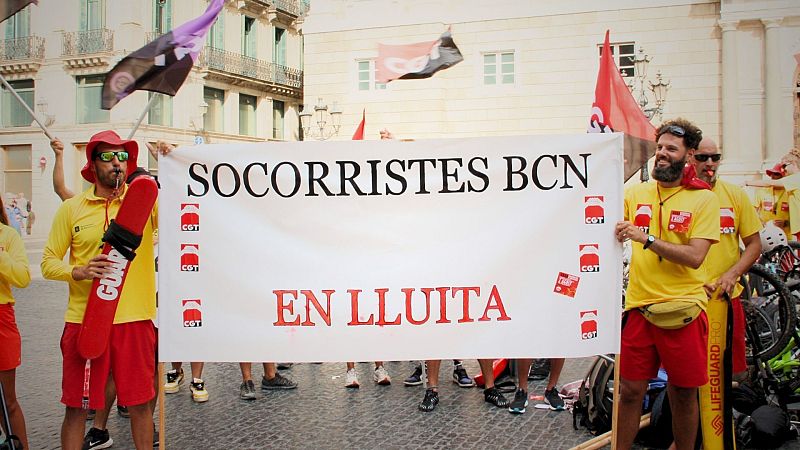 Els socorristes comencen vaga amb protesta a Sant Jaume