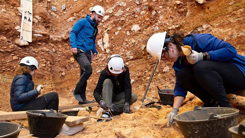 A golpe de bit - Atapuerca revela el canibalismo humano más antiguo de Europa