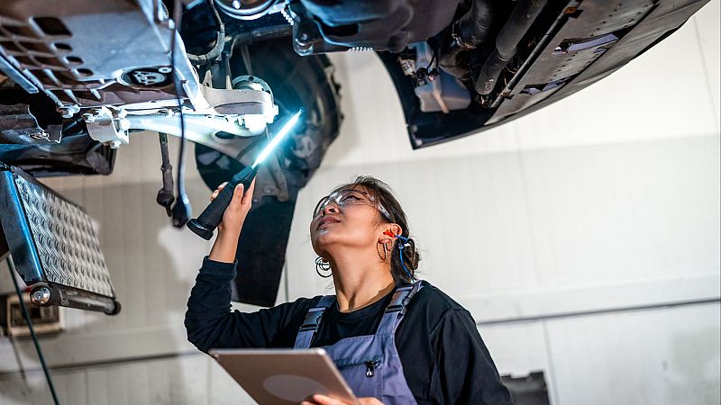 Seguridad vial en Radio 5 - El mal estado de las carreteras afecta a la salud del vehículo - 10/08/25 - Escuchar ahora